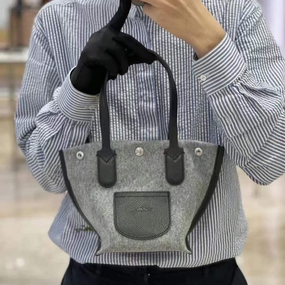 Longchamp felt mini tote - Picture 2 of 9